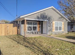 1109 Phoenix St, College Station, TX 77840