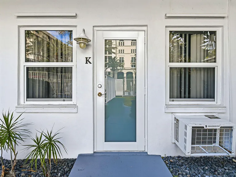 101 Blossom Ln #K — Photo 1