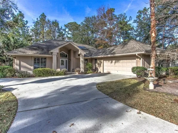 1 Stonegate Dr, Hilton Head Island, SC 29926
