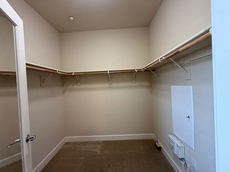 655 Heligan Ln — Photo 15