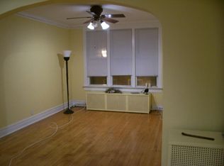 3327 S Halsted St #3, Chicago, IL 60608