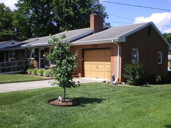 2nd image of 6715 Jasmine Cir