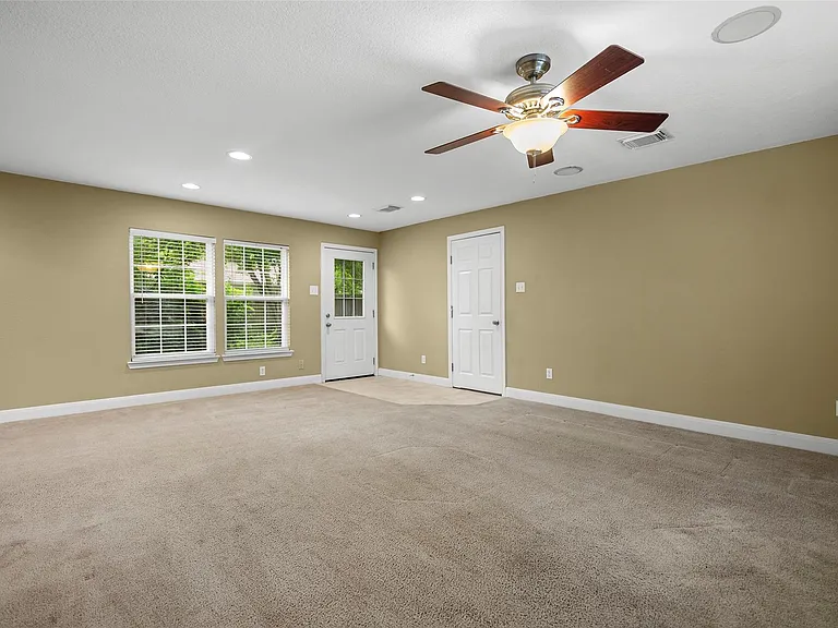 127 Marlin Ave — Photo 9