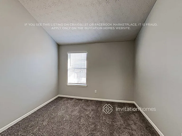 1020 Ivey Ln — Photo 15