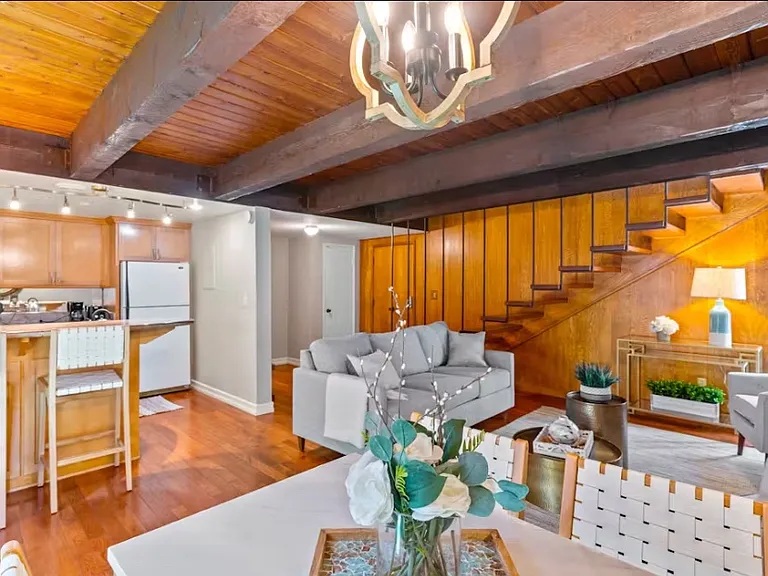 1521 Seal Way #C — Photo 5