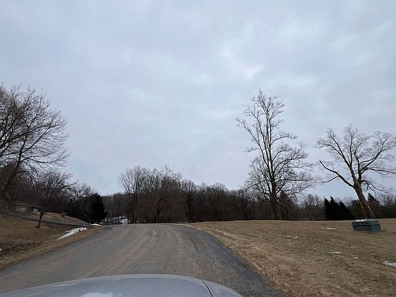 5th image of 1107 Park Dr