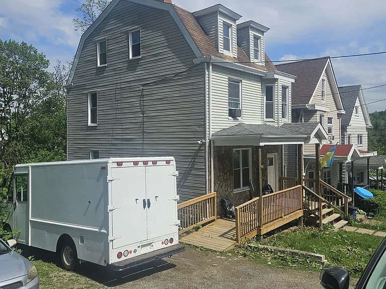 804 Dubois St — Photo 1