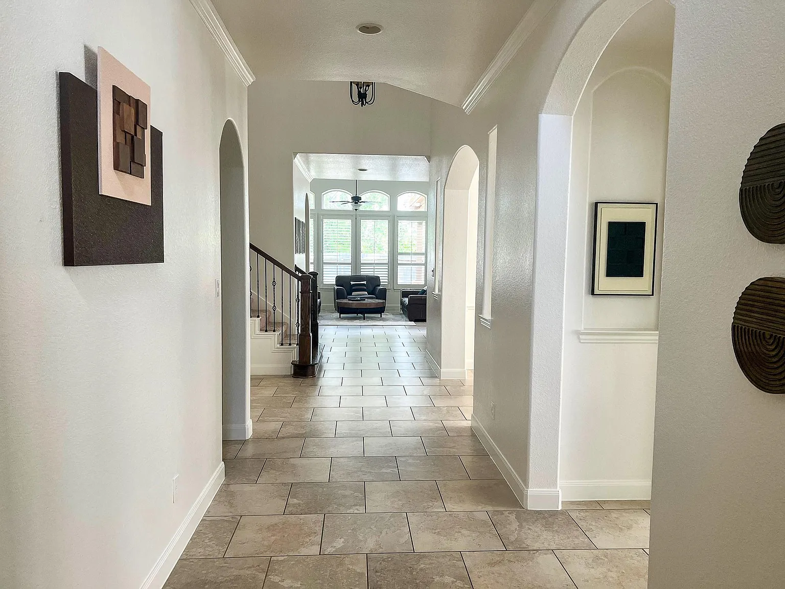 4 bed, 3.5 bath, 3405 sqft, $6,500 — Photo 4