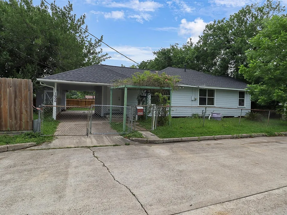 1606 W Humble St