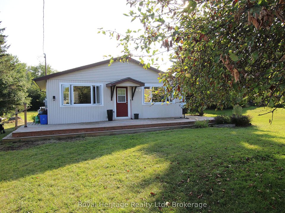 1st image of 137 Bayshore Rd