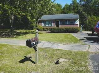 205 Saint Michael Ave, Great Falls, SC 29055