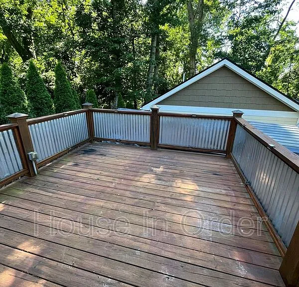 34 Erskine Ave — Photo 13