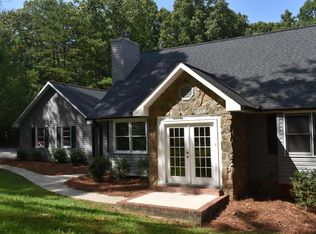 405 Stratford Dr, Seneca, SC 29678