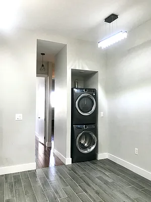 Rented by Nooklyn NYC LLC | media 4