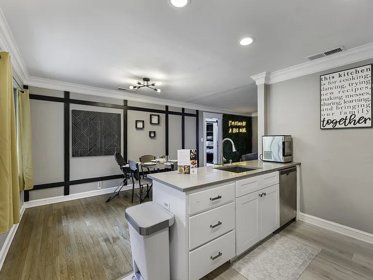 Circle Dr — Photo 26