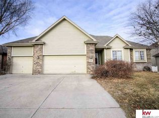 11906 Timberridge Dr, Papillion, NE 68133