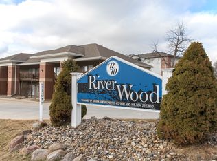 610 N Pleasant Hill Blvd #6, Pleasant Hill, IA 50327