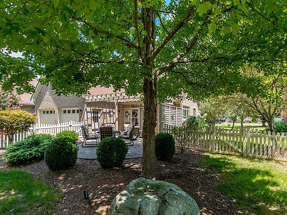 5th image of 3349 Mesinetto Creek Dr