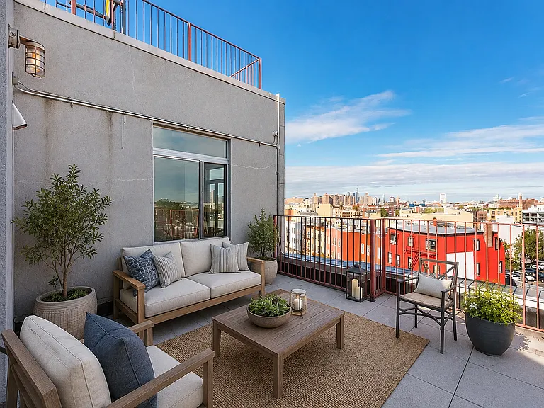 186 Noll St #5B — Photo 3