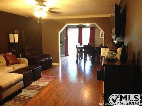 3rd image of 11234 Prairie Springs Dr