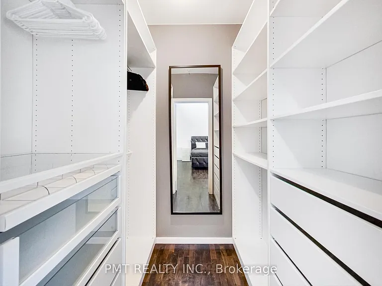 676 Richmond St W #210 — Photo 29