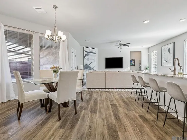 1223 Meridian Dr — Photo 5