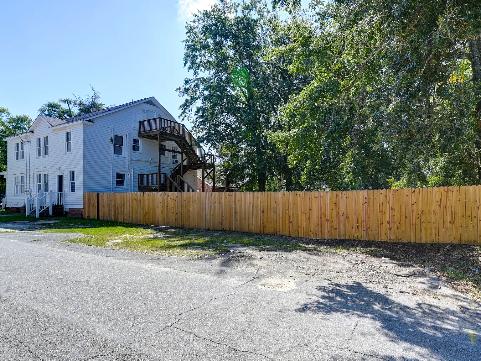 1133 Woodrow St — Photo 3