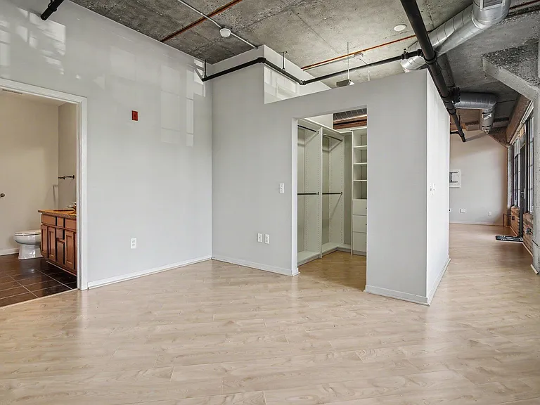 315 2nd St #216 — Photo 12