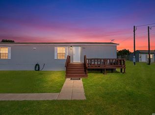526 Pr 1512, Bandera, TX 78003