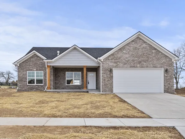 204 Max Cavnes Rd, Danville, KY 40422