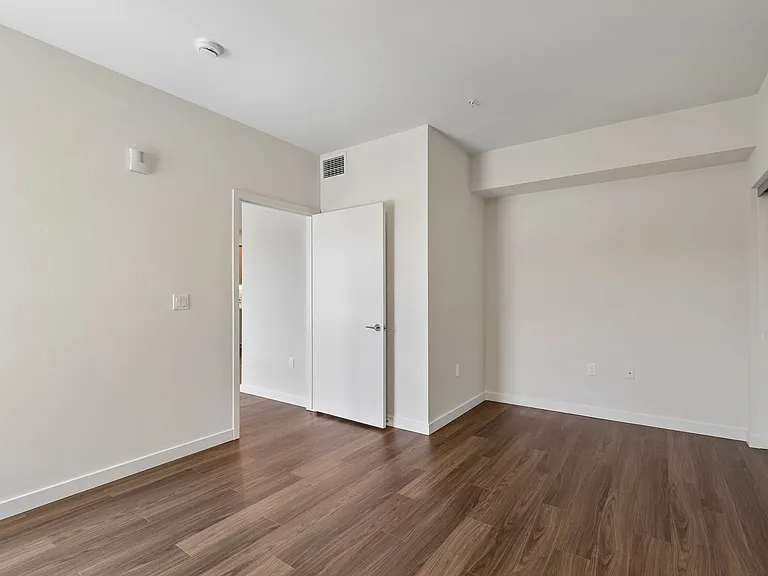Maru Apartments — Photo 24
