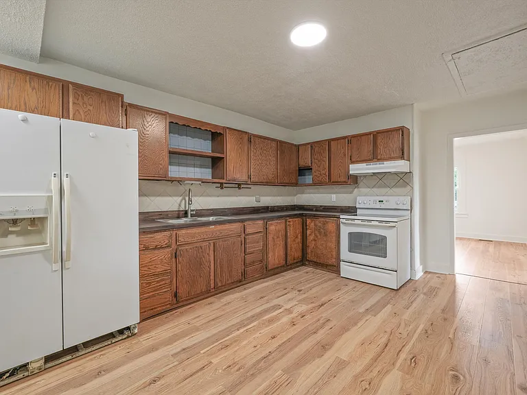 1815 Fay St — Photo 19