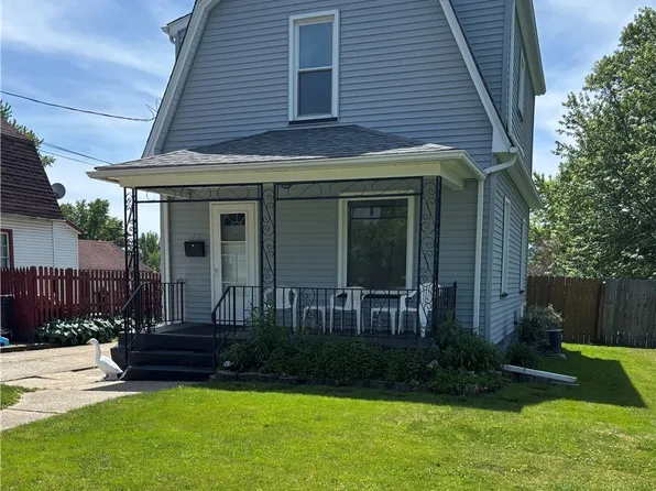 220 Baldwin Ave, Niles, OH 44446