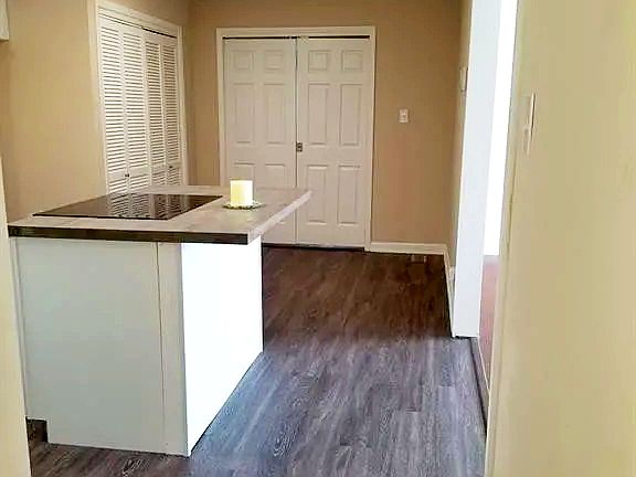 5th image of 809 S Caldwell Ave