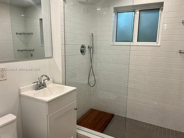 6851 SW 77th Ter — Photo 14