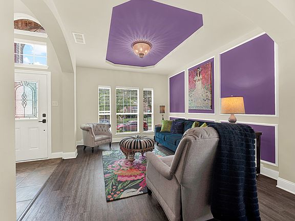 5th image of 1548 Kings View Dr