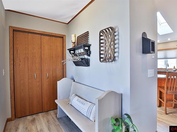 2nd image of 404 Ptarmigan Ct