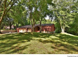 12 Forest Green Dr, Springfield, IL 62711