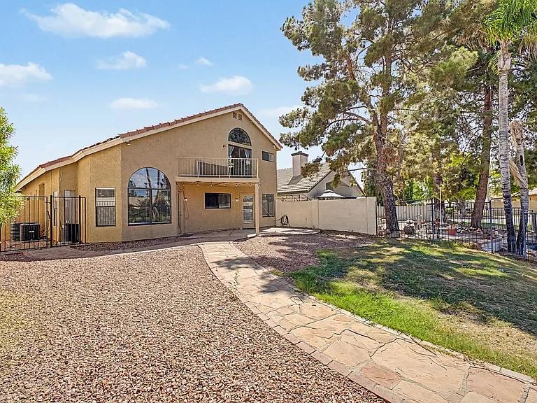 184 S Willow Creek St — Photo 34