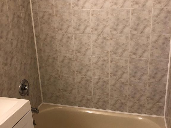 5th image of 4249 Monticello Ave APT 1