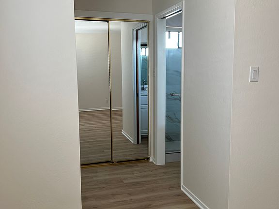 4th image of 417 Dianne Ct