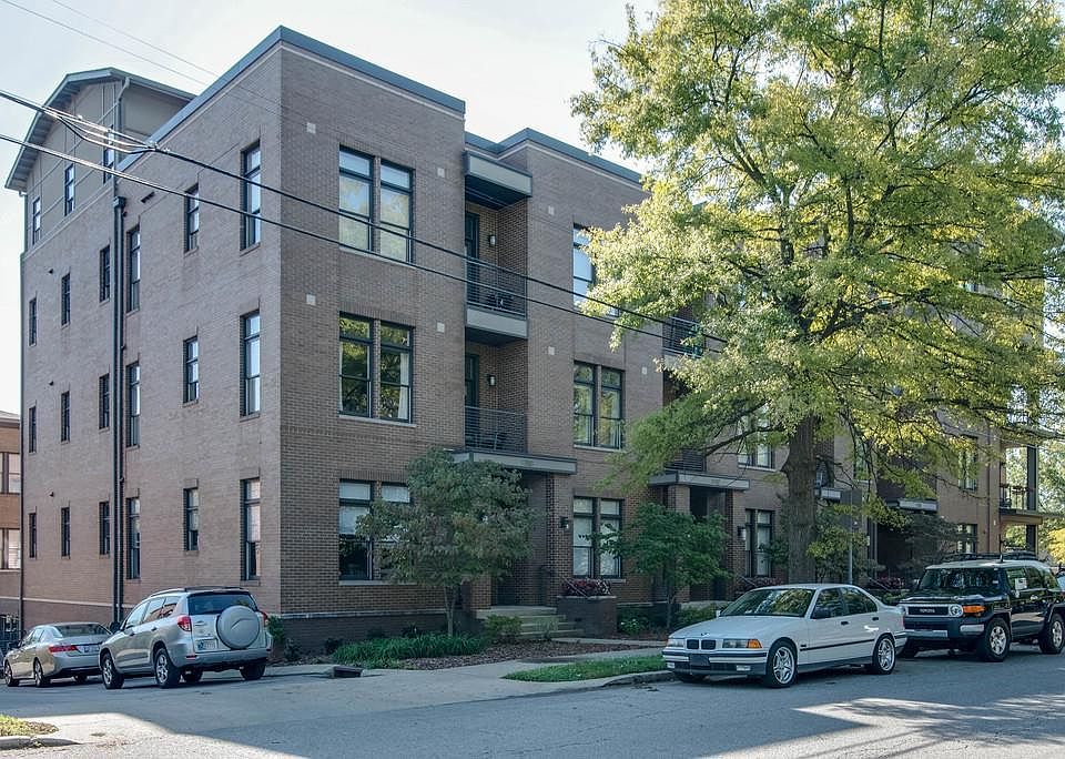 1st image of 1700 18th Ave S #1700
