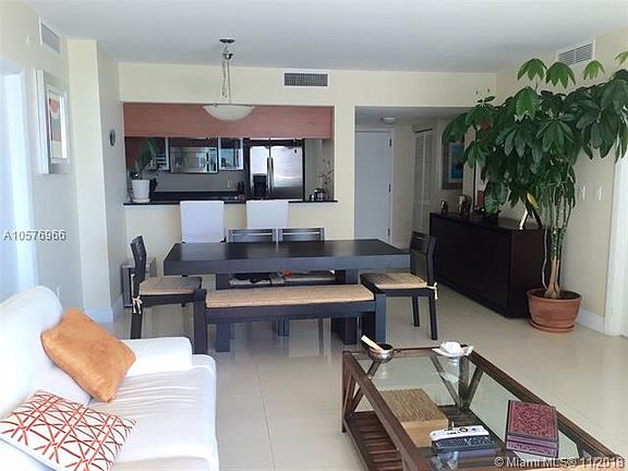 2nd image of 1800 N Bayshore Dr APT 2512
