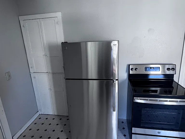 220 Broad St #1 — Photo 7