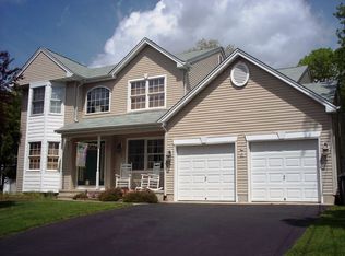 324 Neptune Dr, Manahawkin, NJ 08050