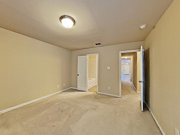 5th image of 700 River Garden Dr