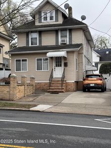 514 Clove Rd, Staten Island, NY, 10310