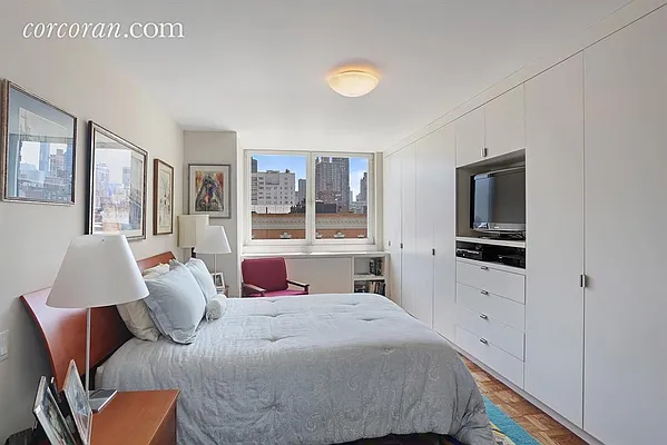 Sold by Corcoran | media 16