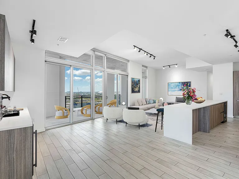 Cortland Midtown Miami — Photo 18
