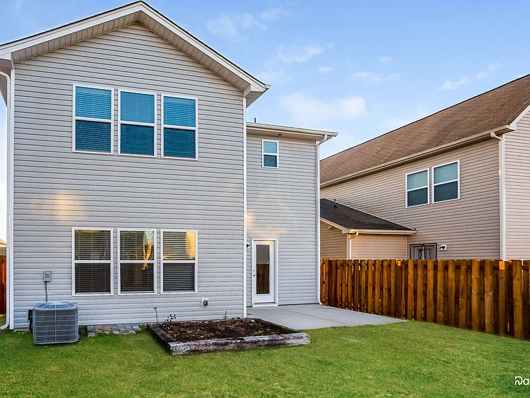 3521 Saddlebrook Dr — Photo 15